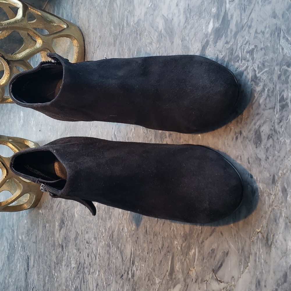 Booties - Picture 4 of 7
